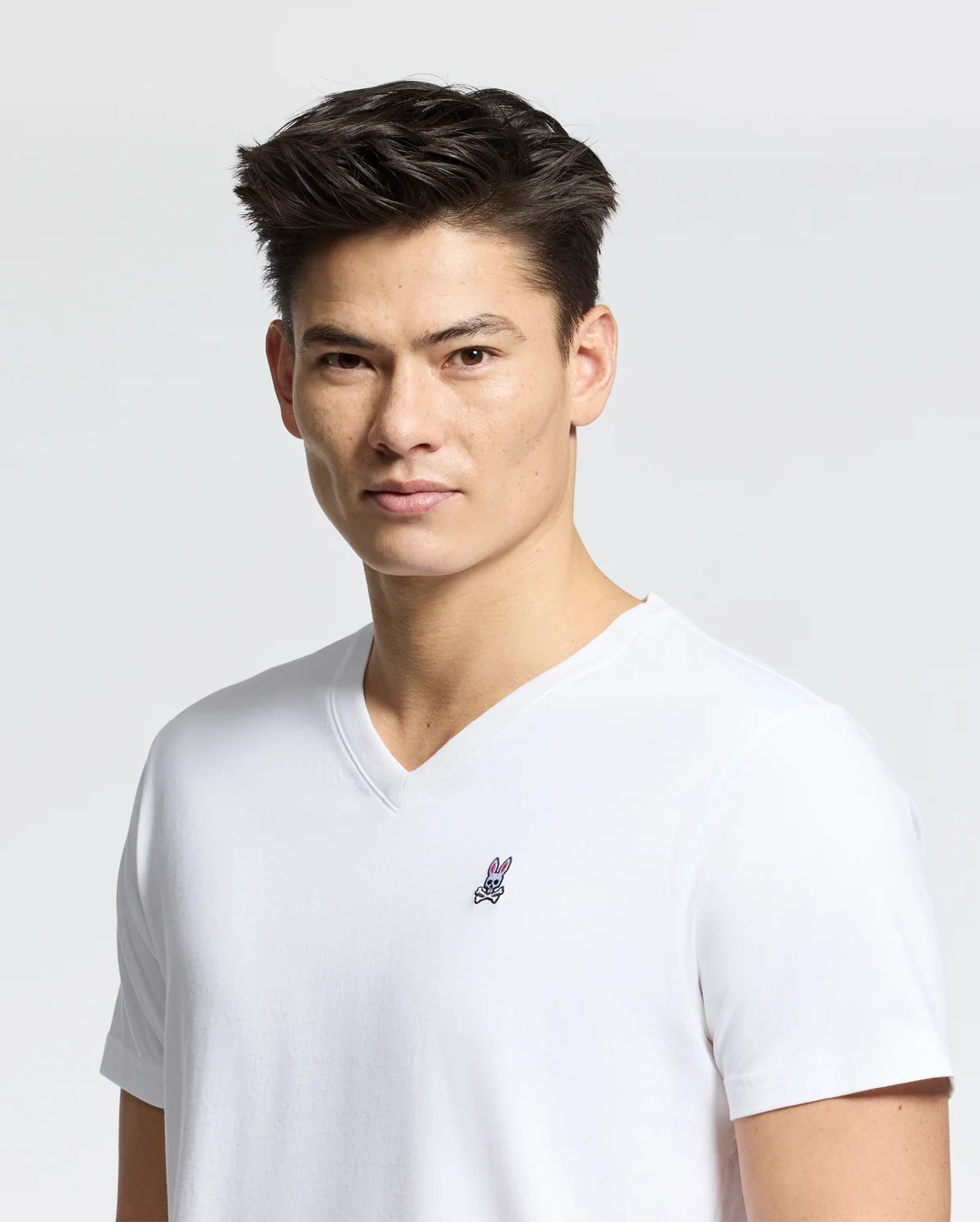 T-shirt col en V classique – PSYCHO BUNNY T-shirt col en V classique – PSYCHO BUNNY