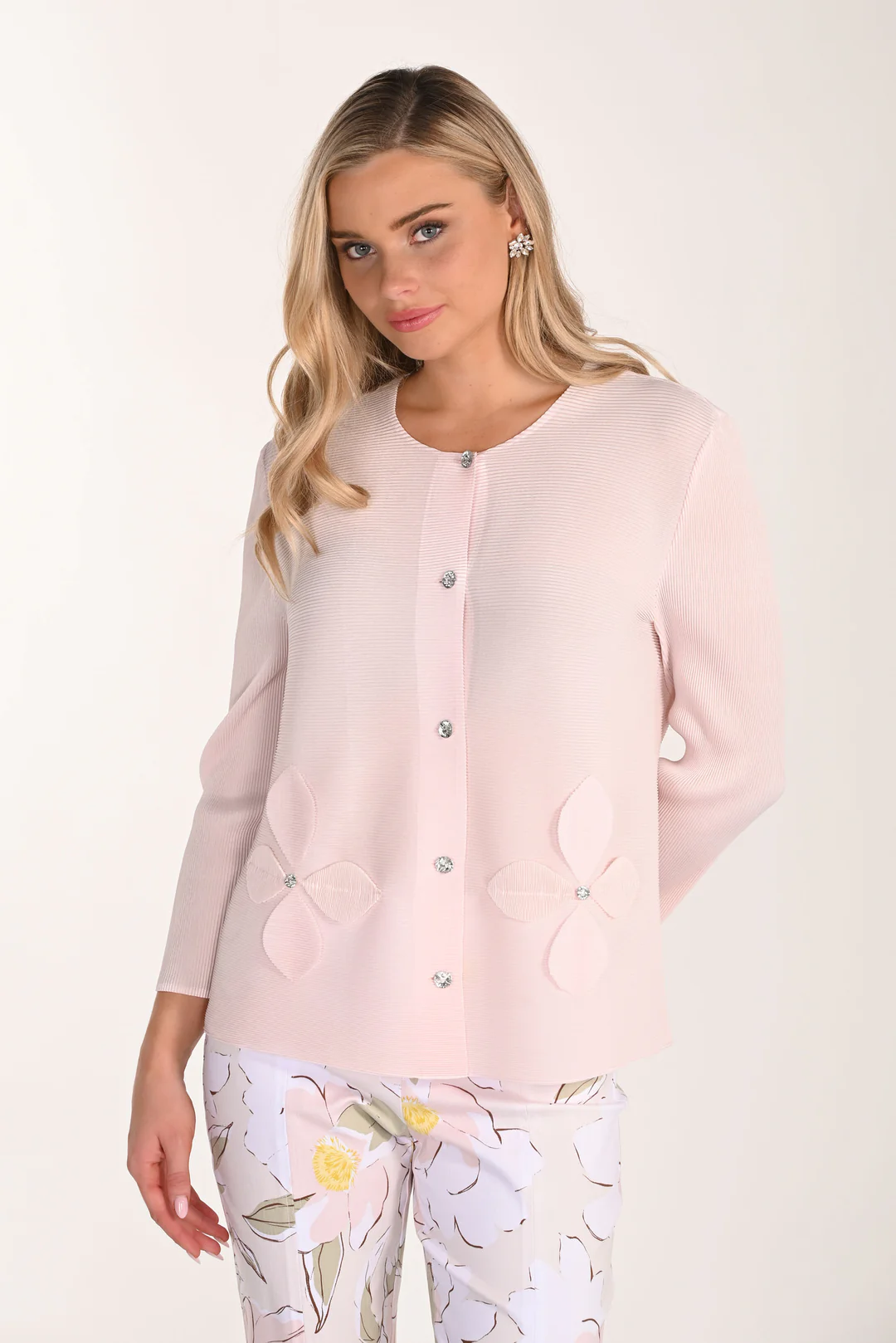 Chandail appliqués floraux – FRANK LYMAN - 266576 - Frank Lyman Chandail appliqués floraux – FRANK LYMAN - 266576 - Frank Lyman