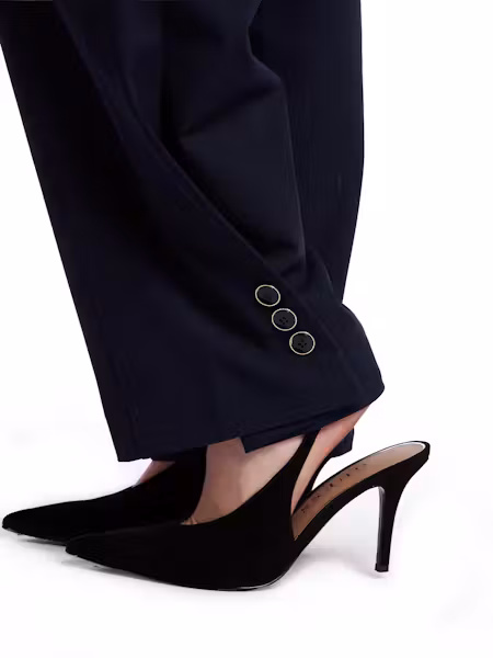 Pantalon plissé Larissa – GUESS Pantalon plissé Larissa – GUESS