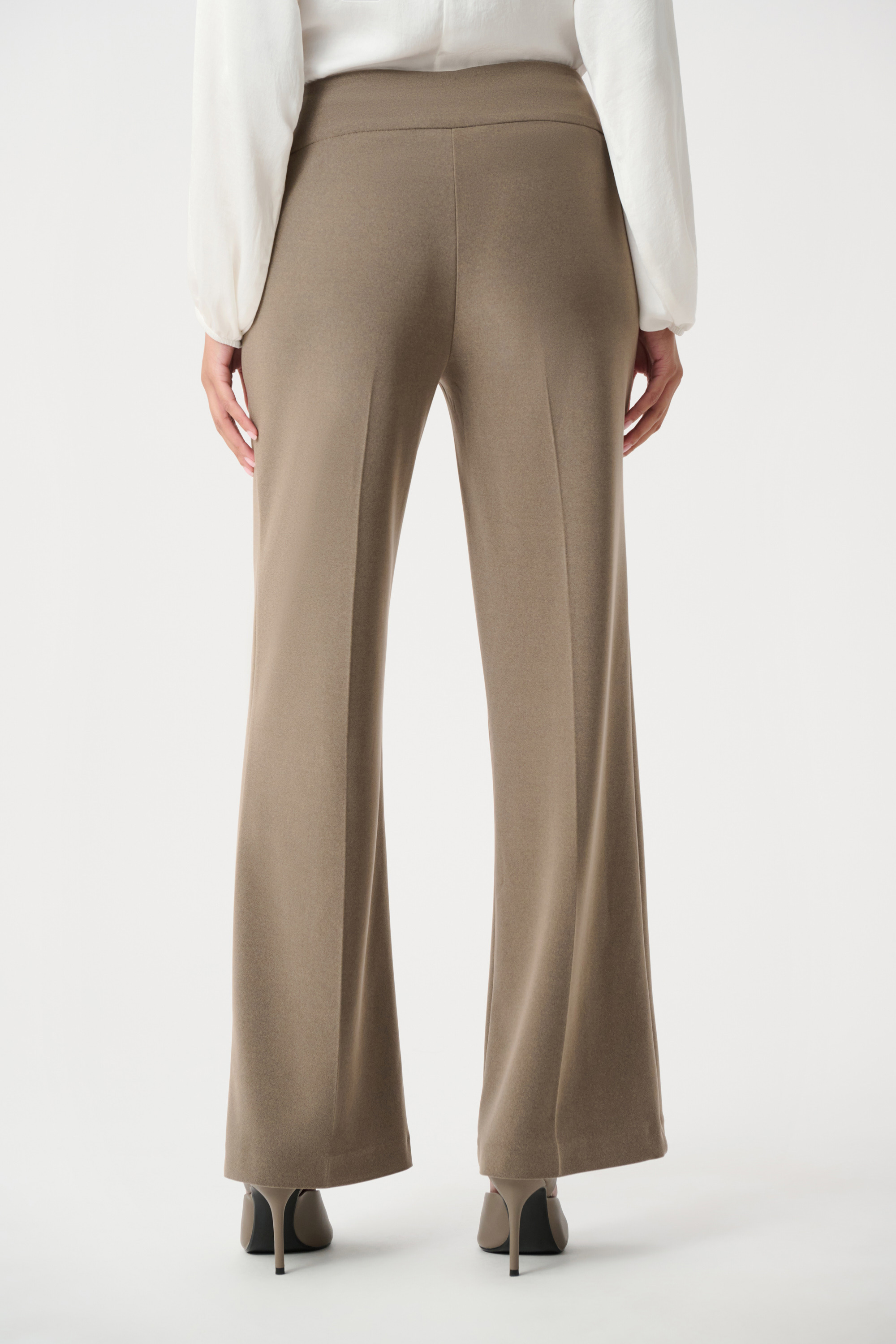 Pantalon ample à enfiler – JOSEPH RIBKOFF Pantalon ample à enfiler – JOSEPH RIBKOFF