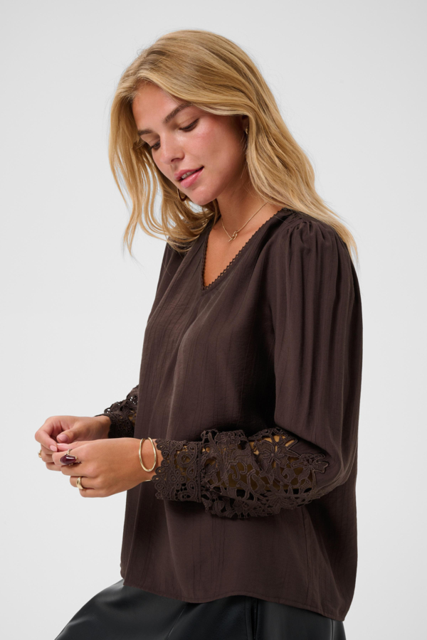 Blouse Tina – CREAM Blouse Tina – CREAM