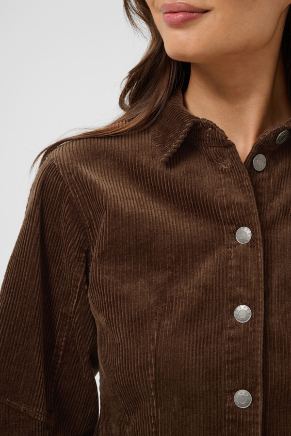 Chemise en velours côtelé Sella – KAFFE Chemise en velours côtelé Sella – KAFFE