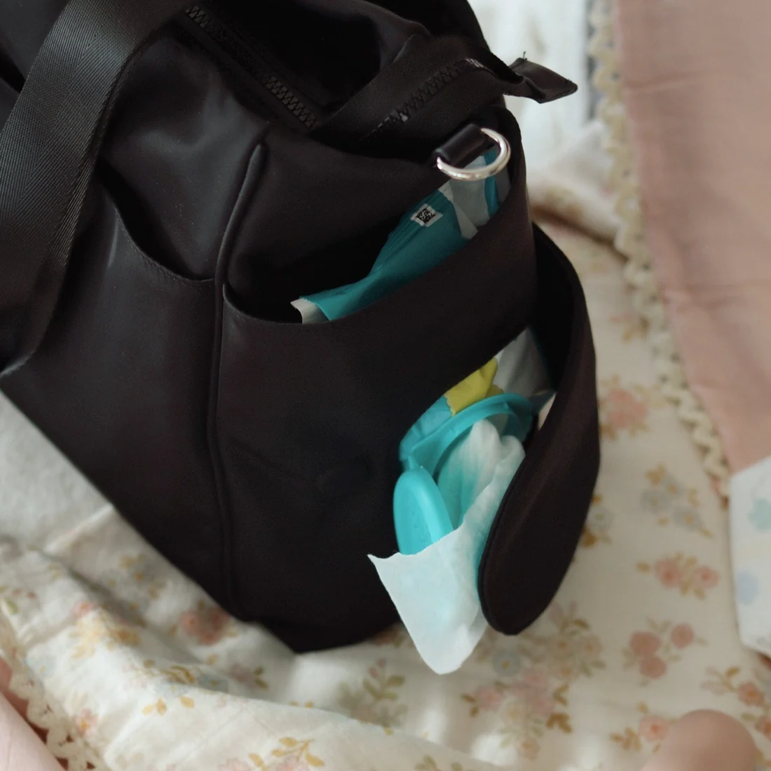 Sac fourre-tout de maternité Milani en nylon – LAMBERT Sac fourre-tout de maternité Milani en nylon – LAMBERT