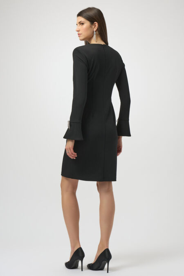 Robe ajustée à ornements – JOSEPH RIBKOFF Robe ajustée à ornements – JOSEPH RIBKOFF