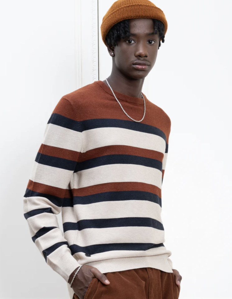 Chandail en cachemire - POINT ZÉRO Chandail en cachemire - POINT ZÉRO