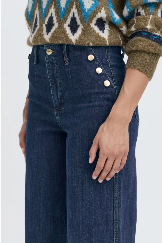 Jean Komma - BYOUNG Jean Komma - BYOUNG