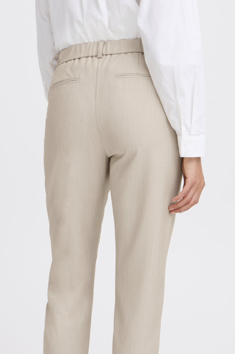 Pantalon écourté Danta – B.YOUNG