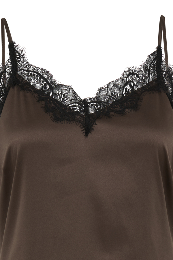 Robe Lippy – B.YOUNG