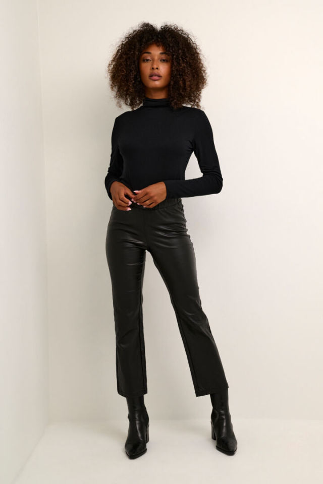 Pantalon 7/8 en faux cuir - KAFFE 