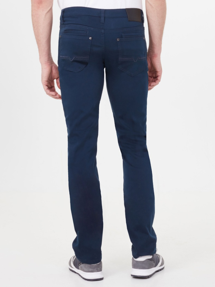 Jeans Mad - BLACKBULL 