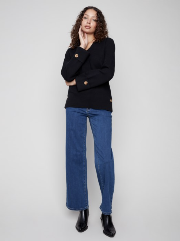 Chandail à boutons décoratifs - CHARLIE B