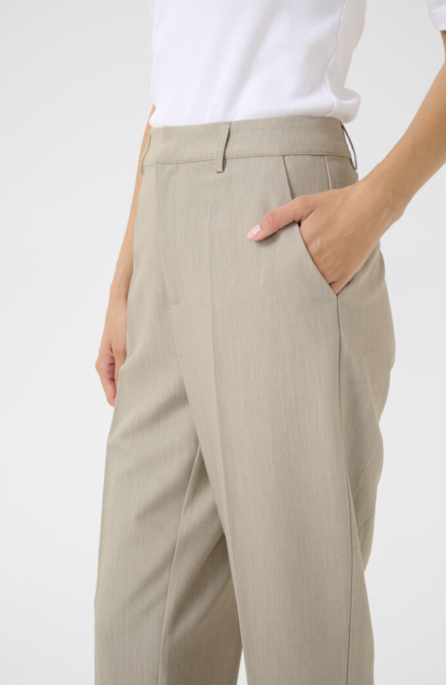 Pantalon court zippé Sakura - KAFFE 