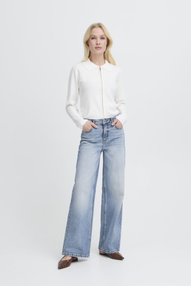 Cardigan Morla – B.YOUNG