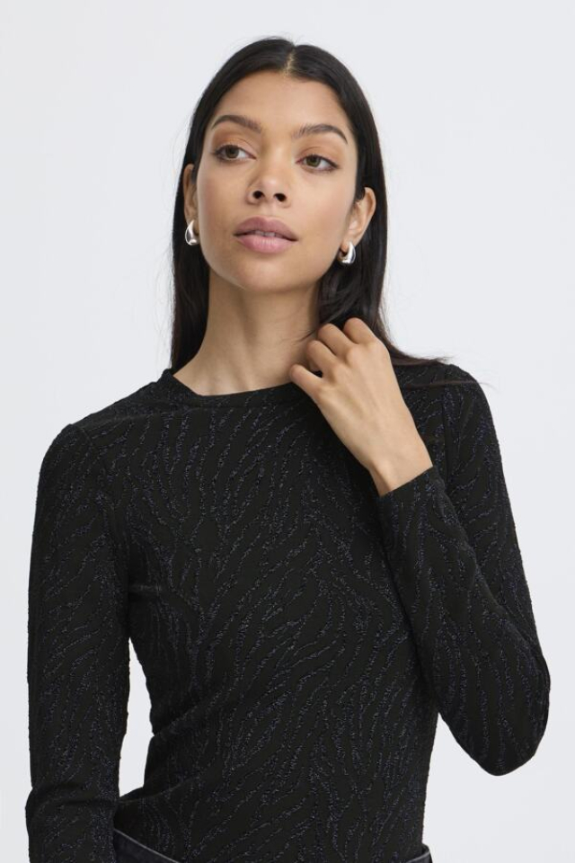 Chandail Utta – B.YOUNG