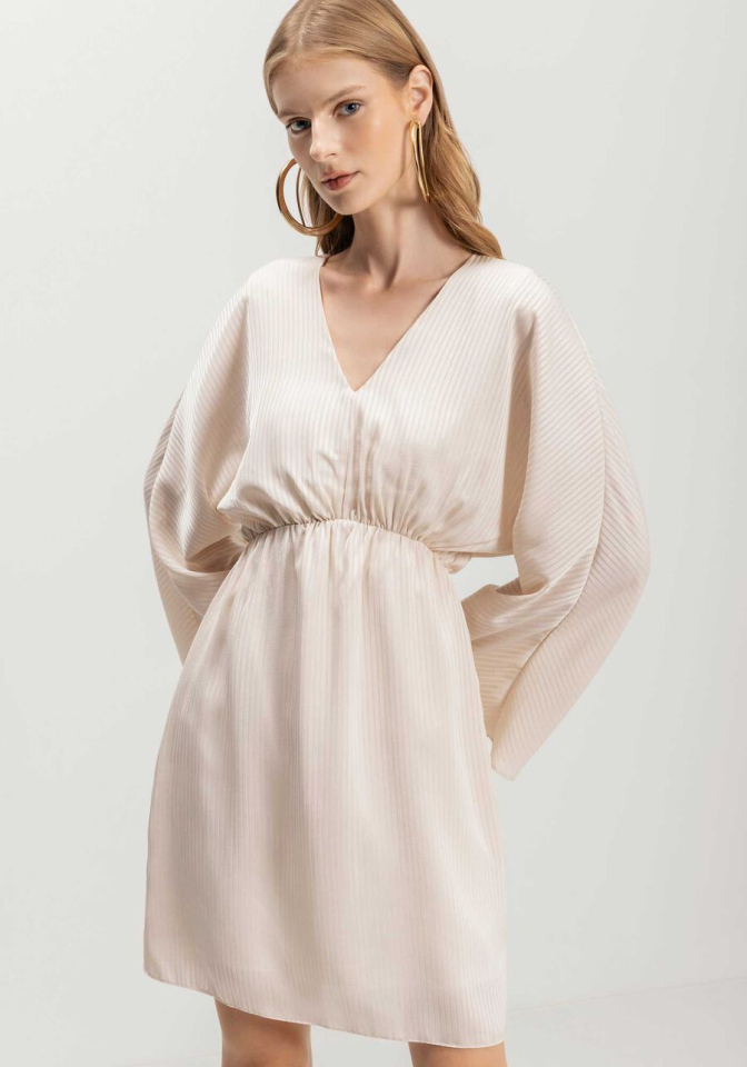 Robe courte à manches longues - LEZALEZ