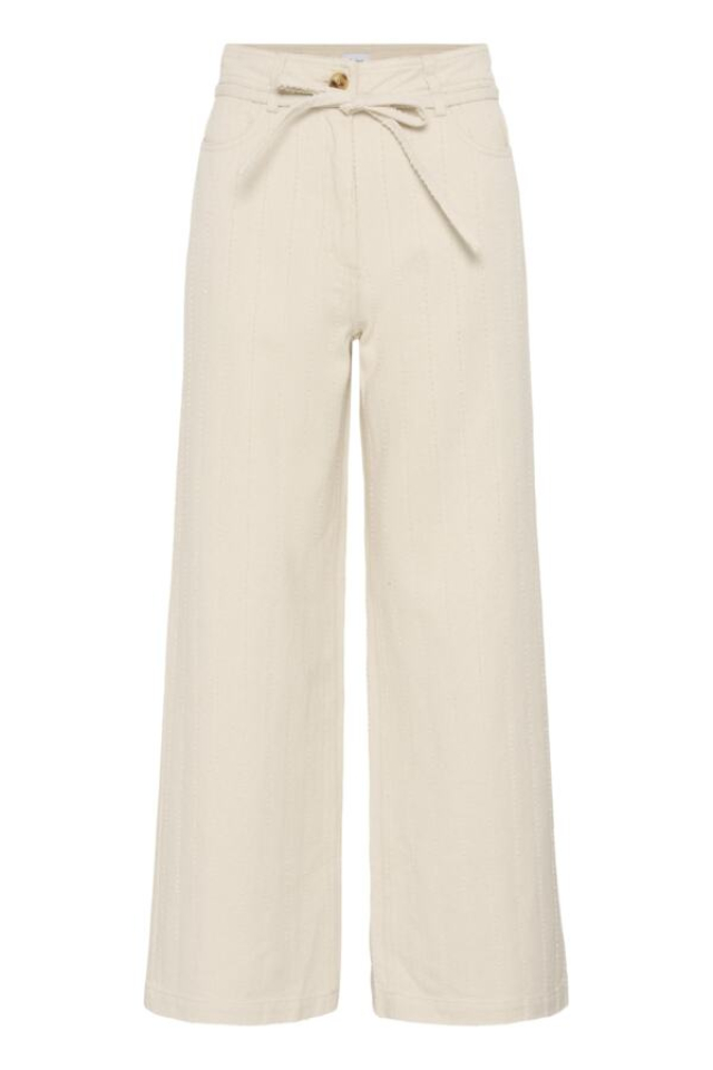 Jean Ryder style décontracté – SAINT-TROPEZ