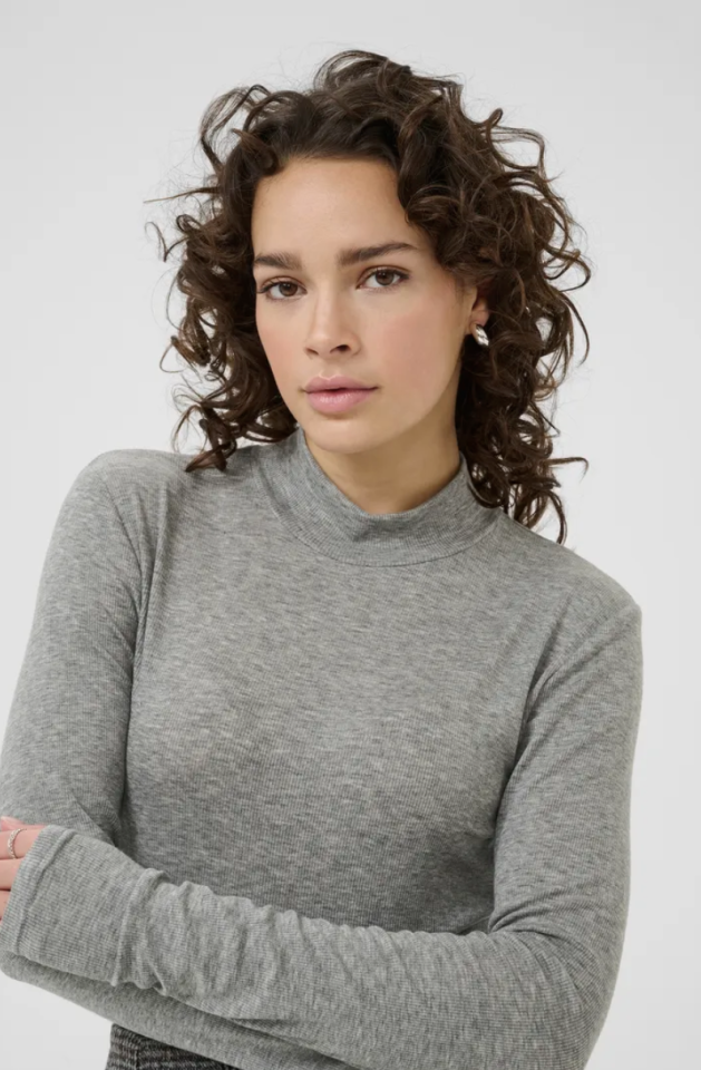 Haut col roulé Iben – KAFFE