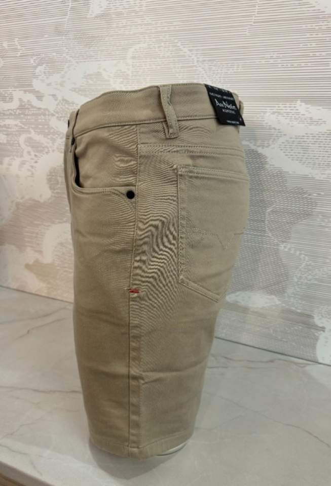 Bermudas Jay - AU NOIR 