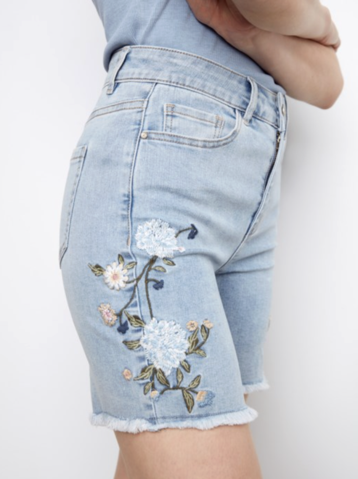 Short en denim extensible avec broderie - CHARLIE B - C8060R - Charlie B