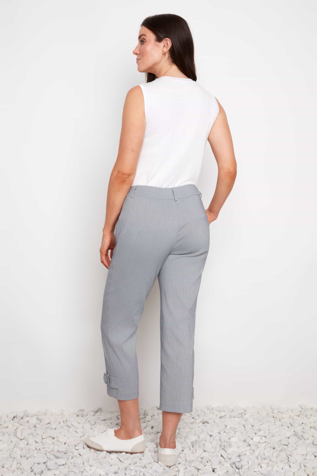 Pantalon 7/8 à rayures et bas boutonnée - UP!