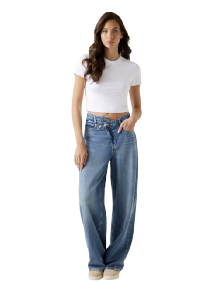 Jean couple ample Gina - GUESS